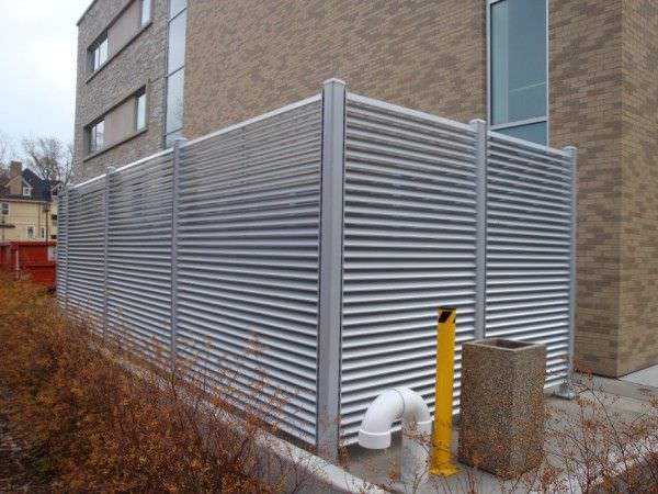 ALUMINUM FENCE