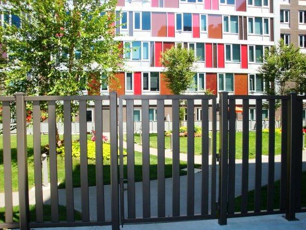 How To Build A Horizontal Slat Fence The Easy Way