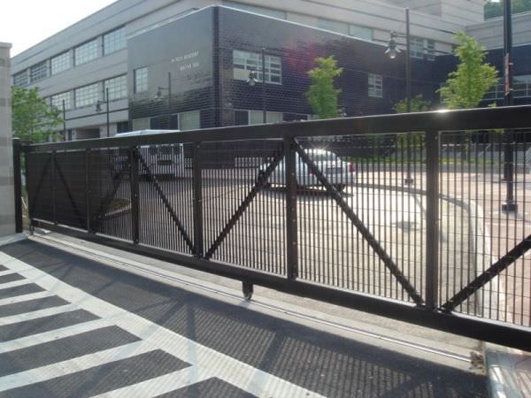 V-WHEEL GATE