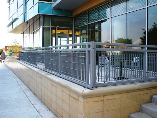 METRO DESIGN STEEL RAILINGS