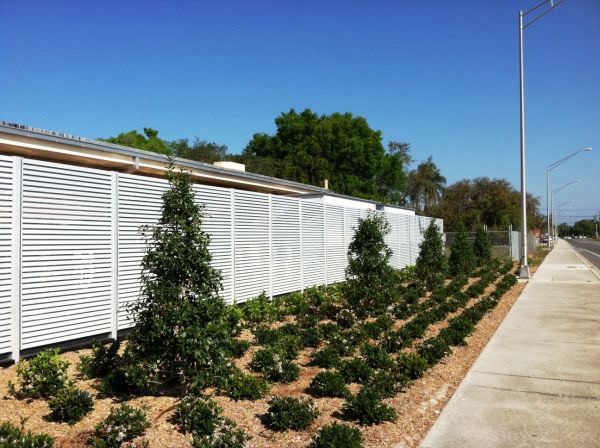 ALUMINUM FIXED LOUVER FENCE