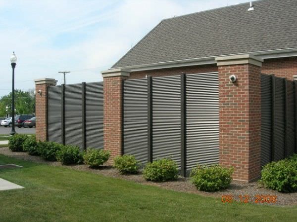 ALUMINUM FENCE