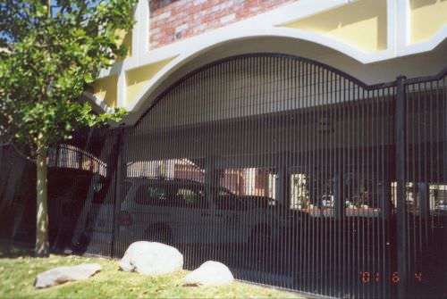 GALVANIZED STEEL GRILLE