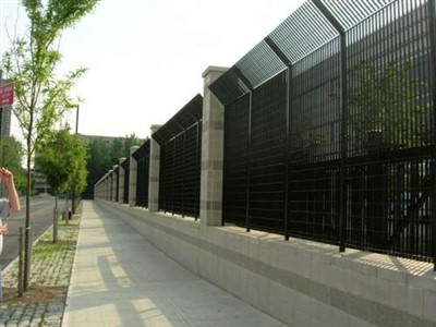 GALVANIZED STEEL FENCE