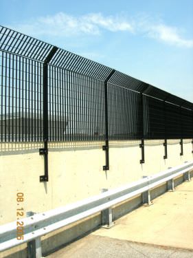 GALVANIZED STEEL FENCE