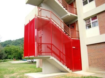 STEEL FENCE SECURITY ENCLOSURE