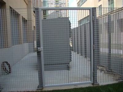 GALVANIZED STEEL FENCE